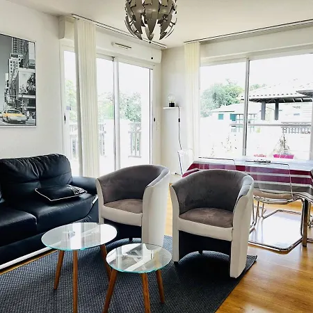 T2 A Cambo-les-bains, Terrasse, Parking, Internet - Fr-1-495-87 Apartment Cambo-les-Bains
