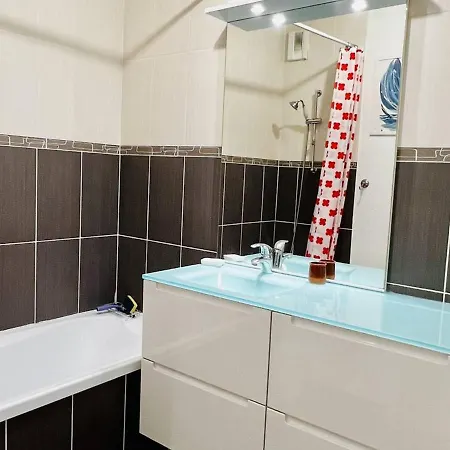 Apartman Confortable T2 A Avec Terrasse Et Parking - Fr-1-495-87 Cambo-les-Bains